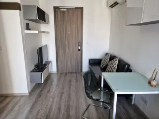 À louer studio condo à Watthana, Bangkok