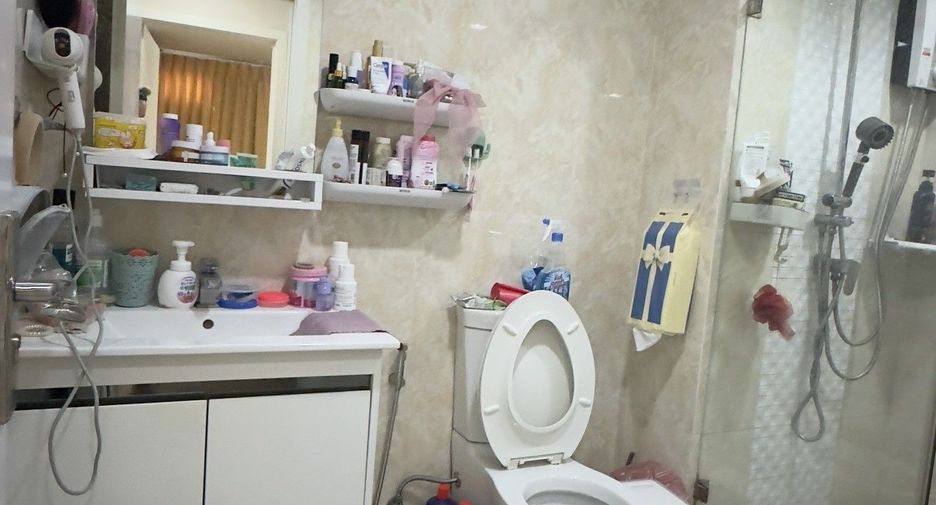 For sale 1 bed condo in Phra Khanong, Bangkok