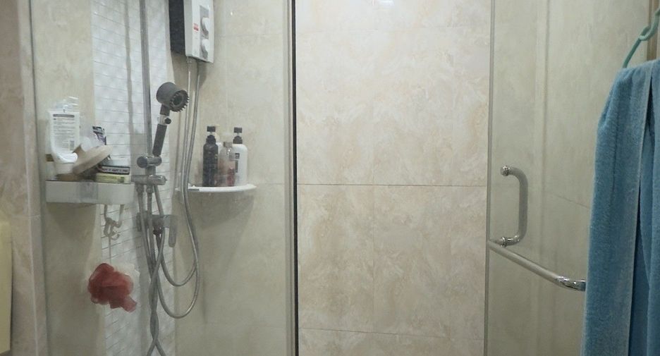 For sale 1 bed condo in Phra Khanong, Bangkok