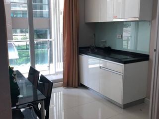 Продажа 1 кровать кондо в Пхра Кханонг, Бангкок