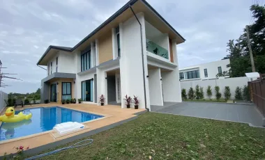 Villa en venta de 4 habitaciones en Doi Saket, Chiang Mai