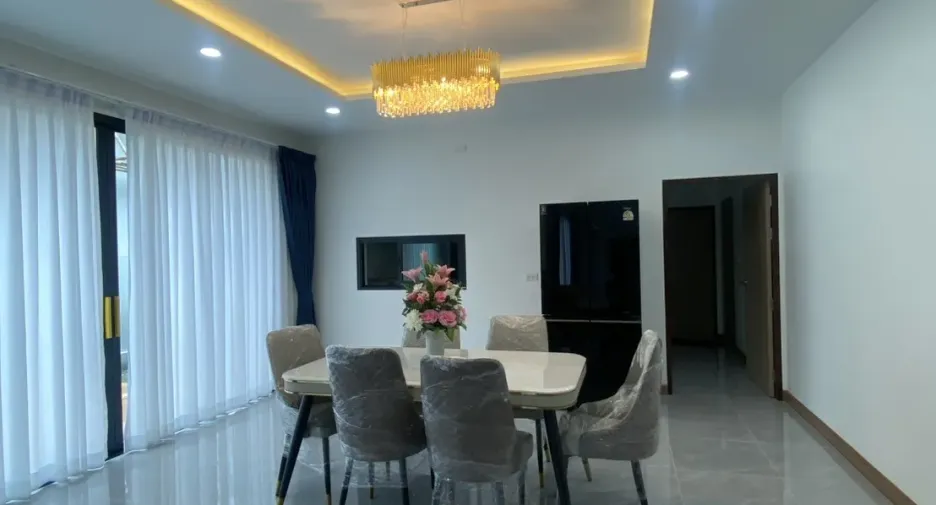 Villa en venta de 4 habitaciones en Doi Saket, Chiang Mai
