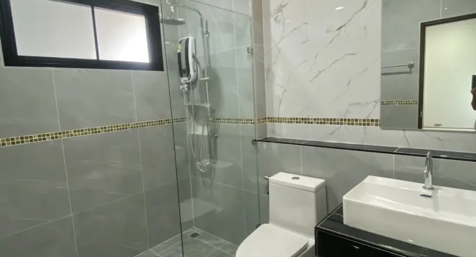 Villa en venta de 4 habitaciones en Doi Saket, Chiang Mai