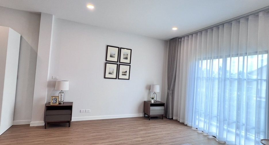 For rent 5 bedrooms house in San Pa Tong, Chiang Mai
