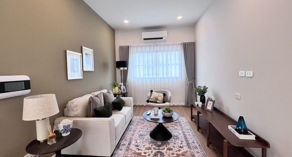 For rent 5 bedrooms house in San Pa Tong, Chiang Mai