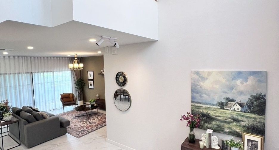 For rent 5 bedrooms house in San Pa Tong, Chiang Mai