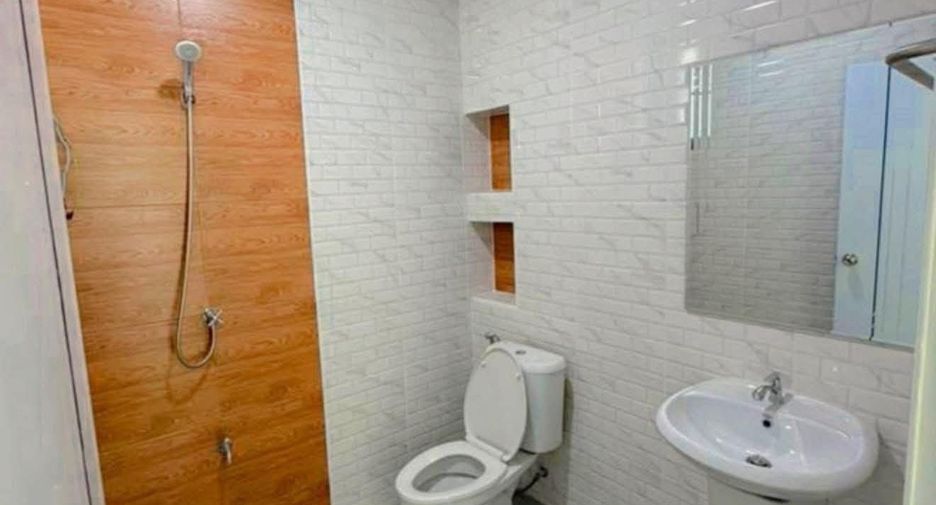 For sale 2 ベッドルーム house in Mueang Lamphun, Lamphun