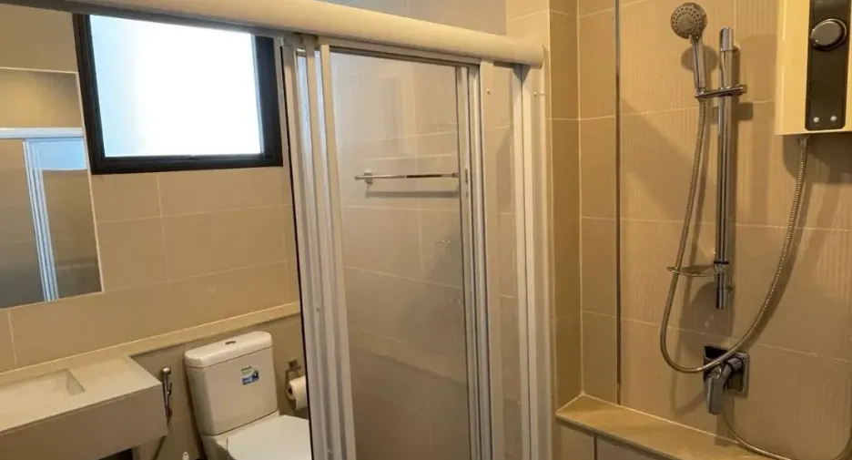 For sale 3 bedrooms house in Wang Thonglang, Bangkok