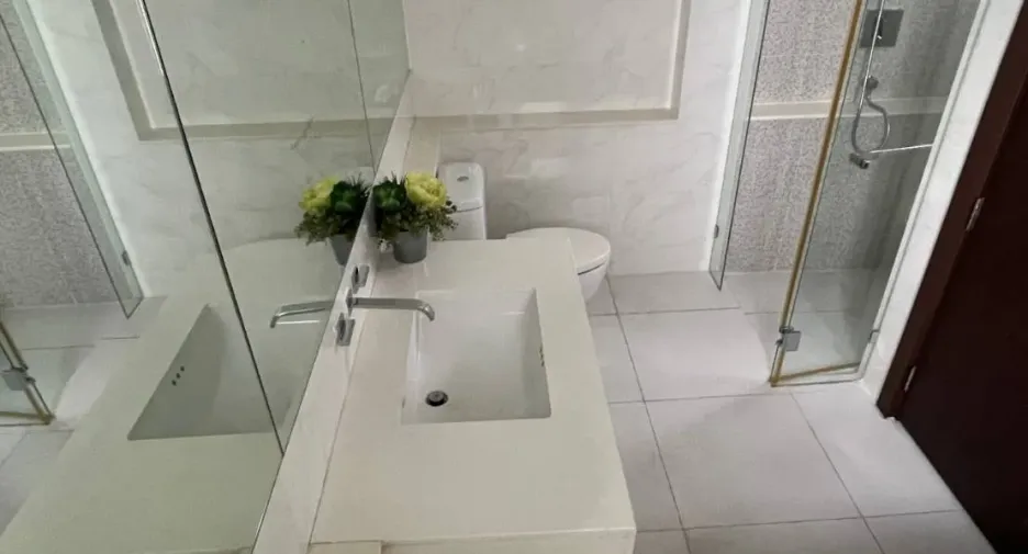 For sale 3 bedrooms house in Wang Thonglang, Bangkok