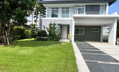 À louer 4 chambres maison à Mueang Phuket, Phuket