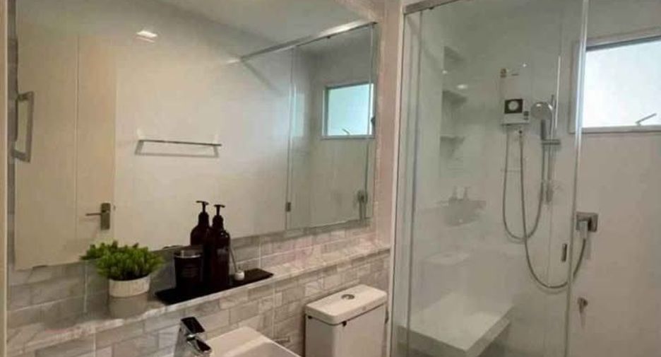À louer 4 chambres maison à Mueang Phuket, Phuket