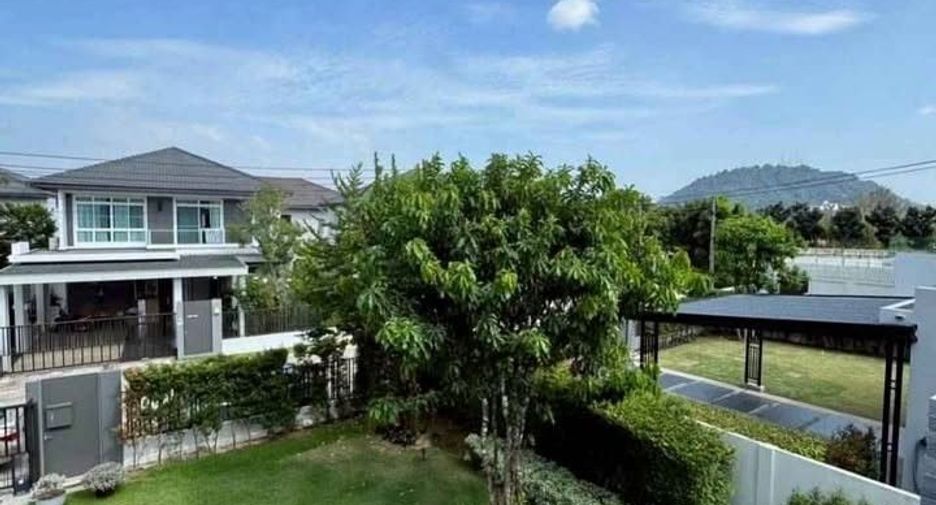 À louer 4 chambres maison à Mueang Phuket, Phuket