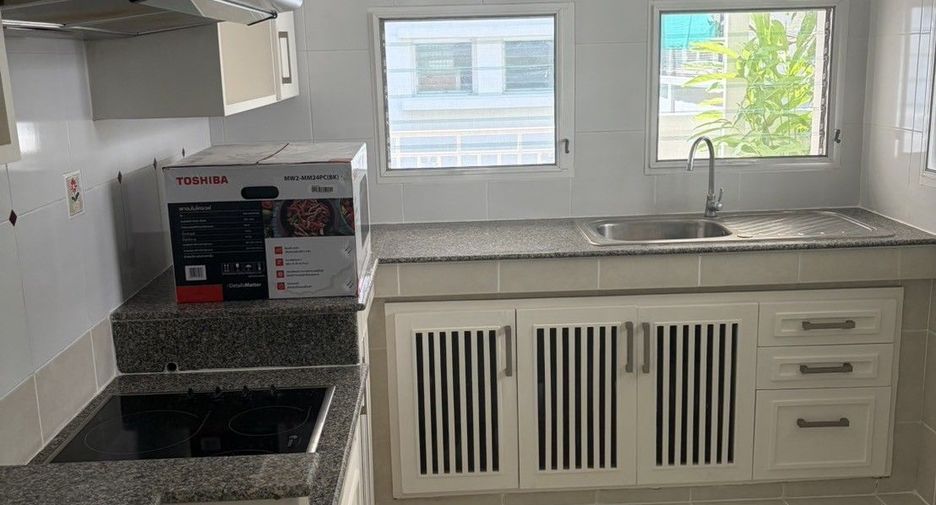 For rent 3 bedrooms house in San Sai, Chiang Mai