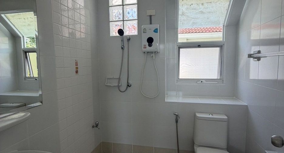 For rent 3 bedrooms house in San Sai, Chiang Mai