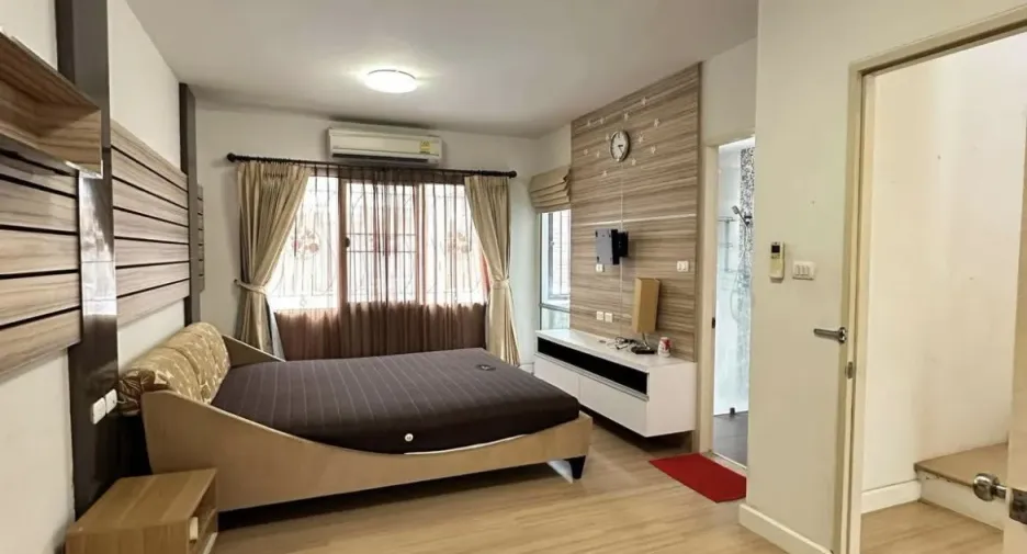 For sale and for rent 3 bedrooms townhouse in Bueng Kum, Bangkok
