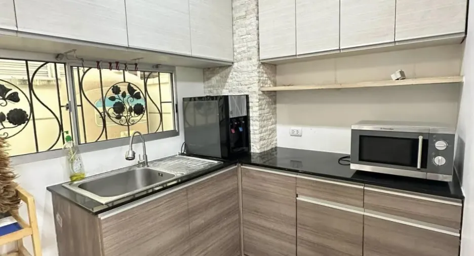 For sale and for rent 3 bedrooms townhouse in Bueng Kum, Bangkok