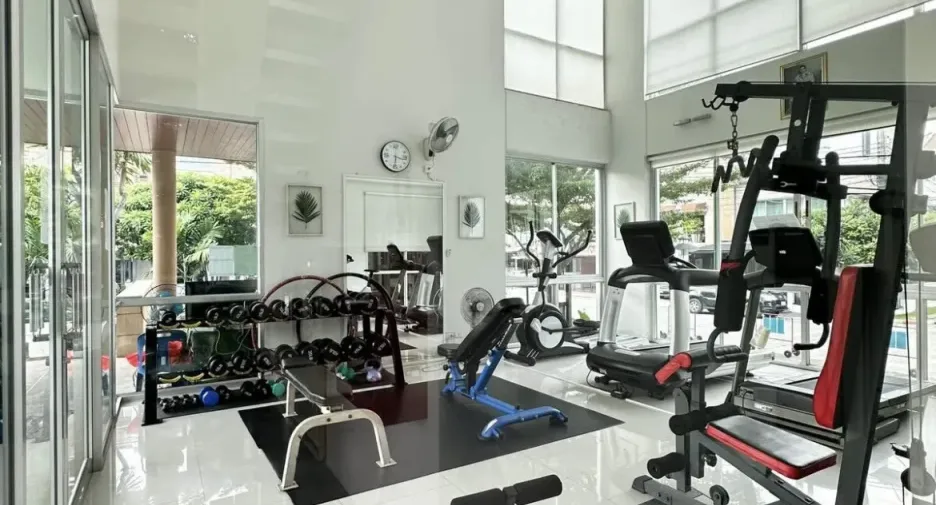For sale and for rent 3 bedrooms townhouse in Bueng Kum, Bangkok