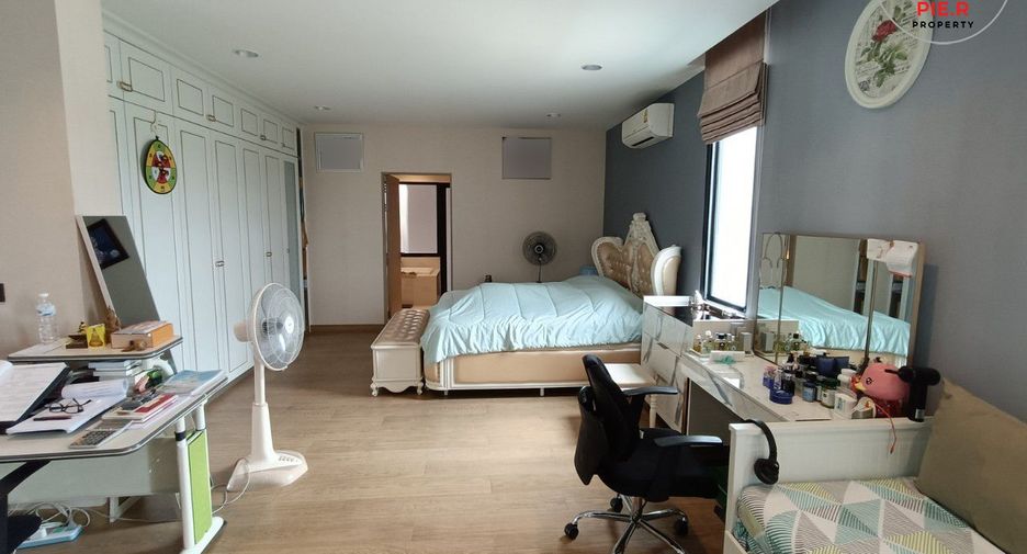 For sale 4 ベッドルーム house in Bang Kapi, Bangkok