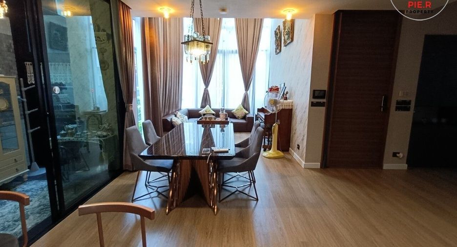 For sale 4 ベッドルーム house in Bang Kapi, Bangkok