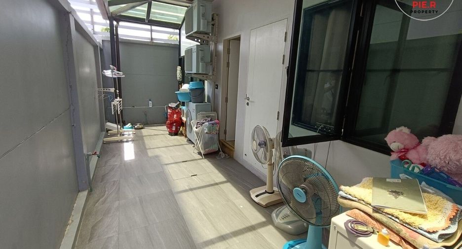 For sale 4 ベッドルーム house in Bang Kapi, Bangkok