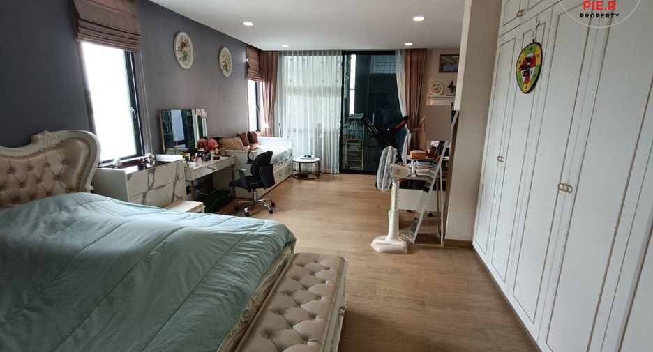 For sale 4 ベッドルーム house in Bang Kapi, Bangkok
