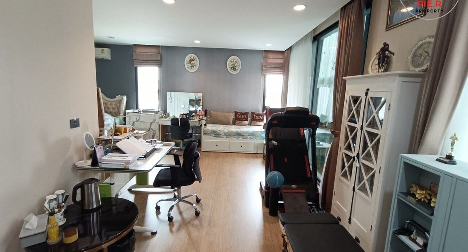 For sale 4 ベッドルーム house in Bang Kapi, Bangkok