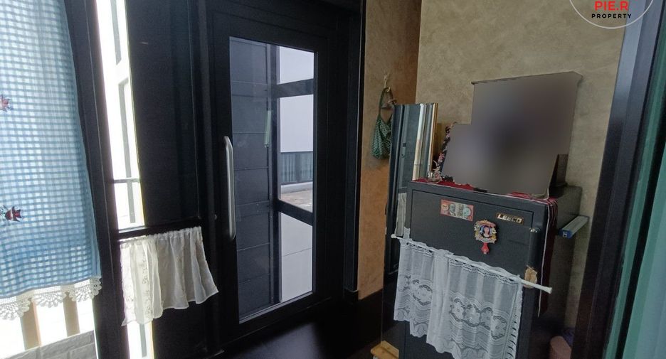 For sale 4 ベッドルーム house in Bang Kapi, Bangkok