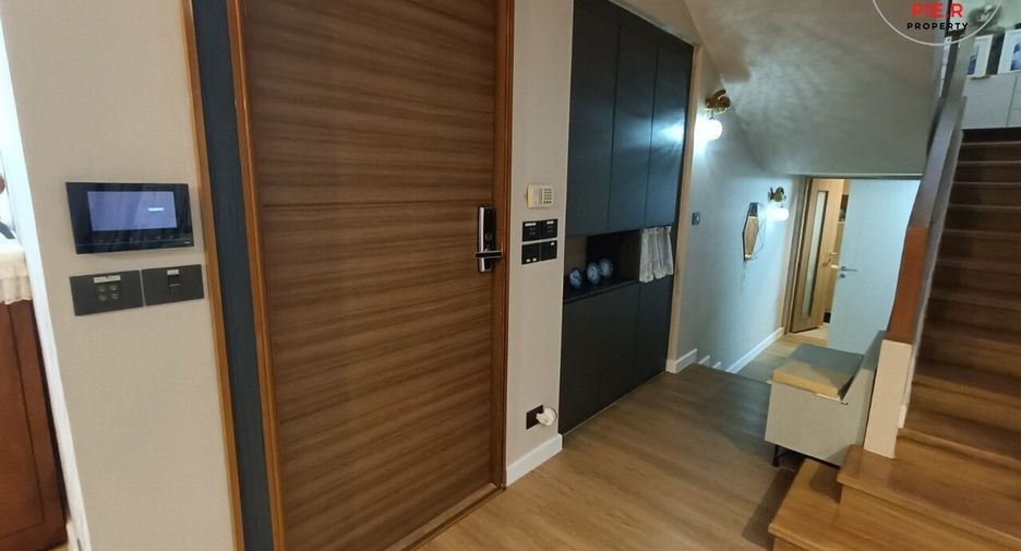 For sale 4 ベッドルーム house in Bang Kapi, Bangkok