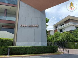 For sale 4 ベッドルーム house in Bang Kapi, Bangkok