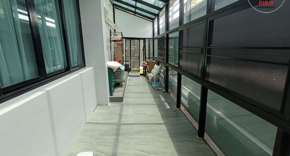 For sale 4 ベッドルーム house in Bang Kapi, Bangkok