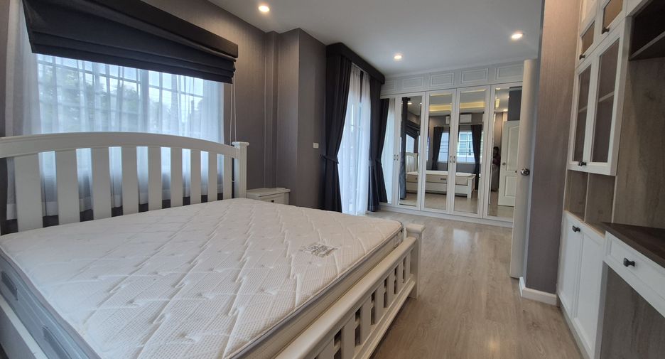 For rent 3 bedrooms house in Bang Lamung, Chonburi