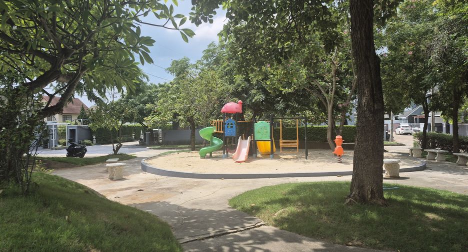 For rent 3 bedrooms house in Bang Lamung, Chonburi