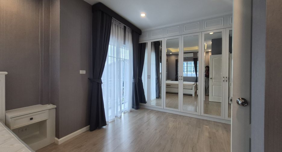 For rent 3 bedrooms house in Bang Lamung, Chonburi