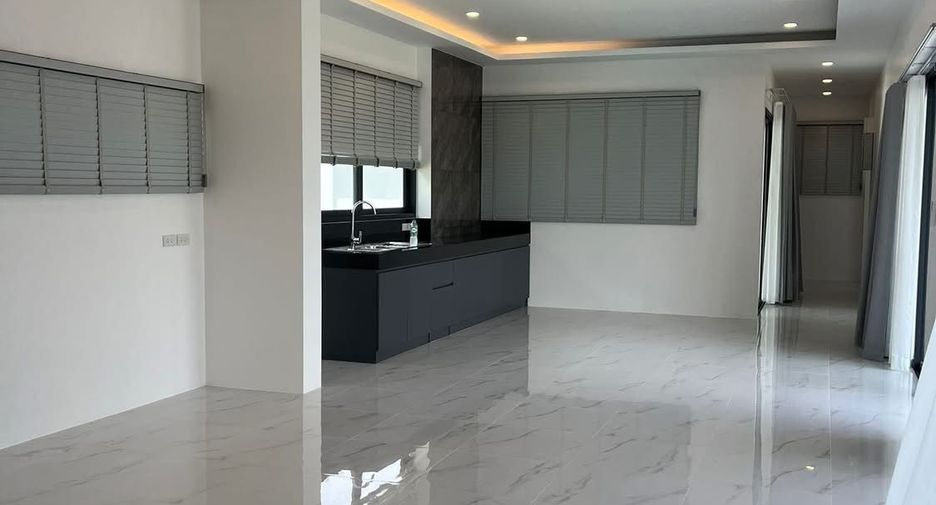 Продажа 3 спальни вилла в Самуи, Сураттани