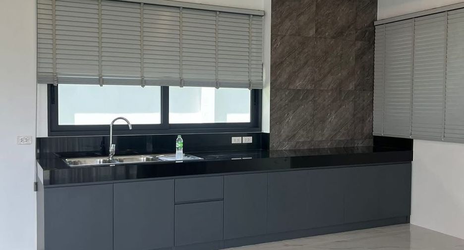 Продажа 3 спальни вилла в Самуи, Сураттани