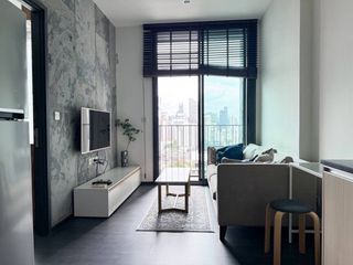 Condo en alquiler de 1 habitaciones en Bang Rak, Bangkok