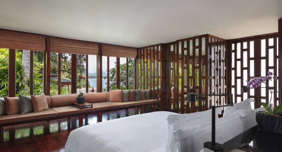 Villa zum Kauf mit 10 Zimmer in Thalang, Phuket