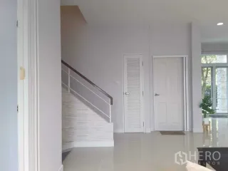 Haus zur Miete mit 4 Zimmer in Lam Luk Ka, Pathum Thani