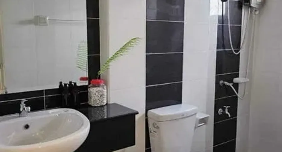 Haus zur Miete mit 4 Zimmer in Lam Luk Ka, Pathum Thani