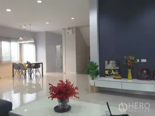 Haus zur Miete mit 4 Zimmer in Lam Luk Ka, Pathum Thani