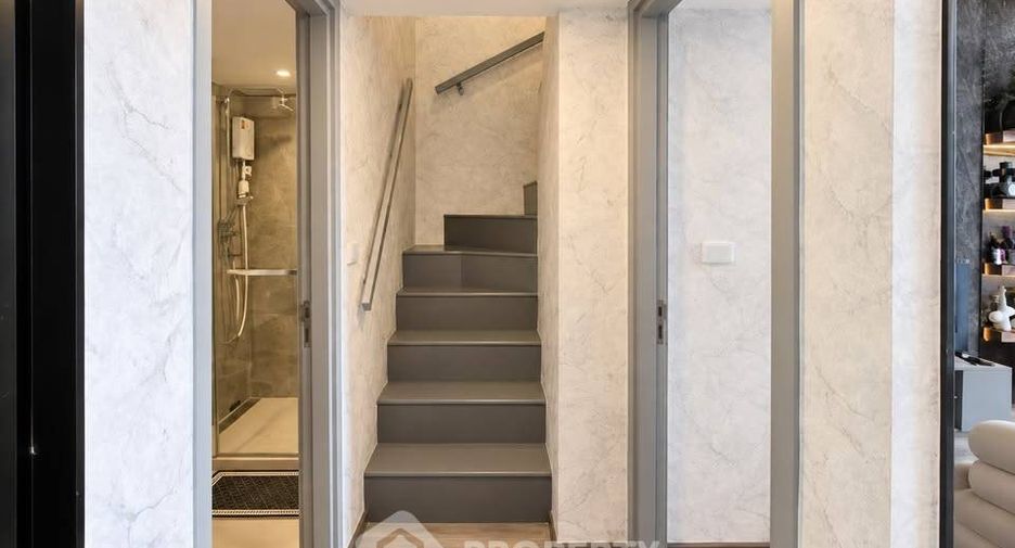 Wohnung zur Miete mit 2 Zimmer in Huai Khwang, Bangkok