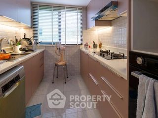 Haus zum Kauf mit 4 Zimmer in Taling Chan, Bangkok