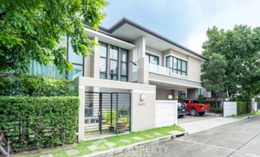 Haus zum Kauf mit 4 Zimmer in Taling Chan, Bangkok