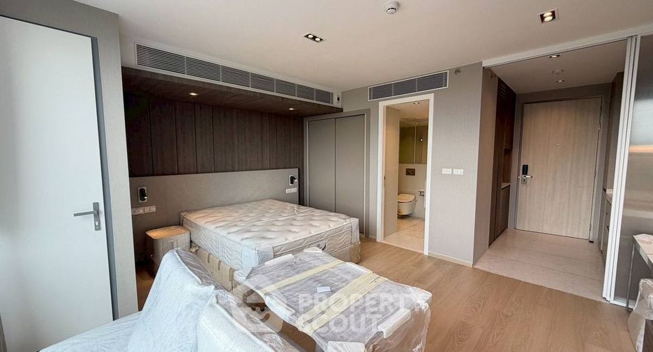 For rent 1 bed condo in Watthana, Bangkok