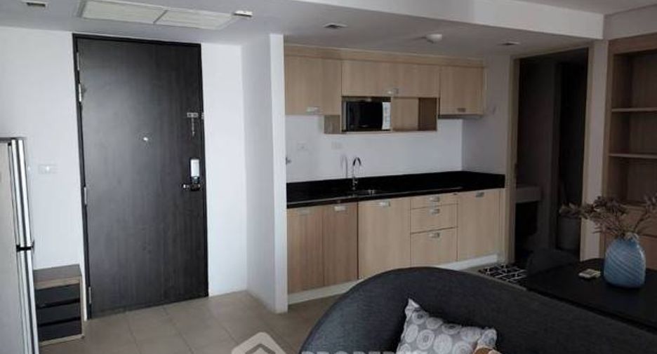 For rent 2 bedrooms condo in Chatuchak, Bangkok