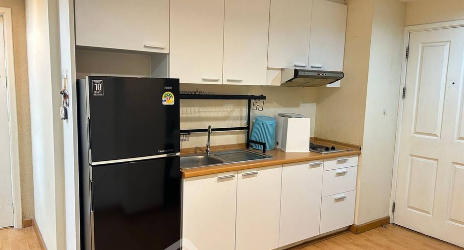 Condo en alquiler de 2 habitaciones en Bang Kapi, Bangkok