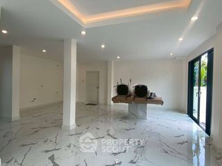 For sale 3 bedrooms house in Suan Luang, Bangkok
