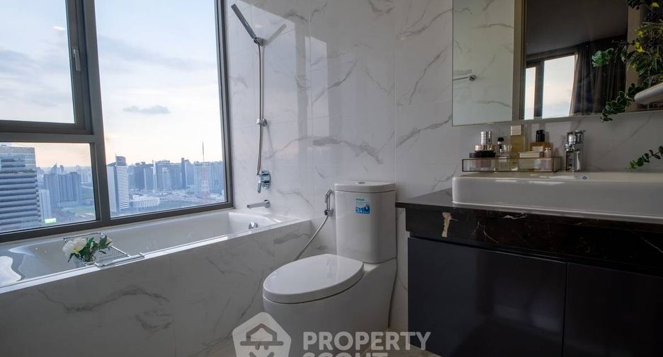 For sale 2 bedrooms condo in Watthana, Bangkok