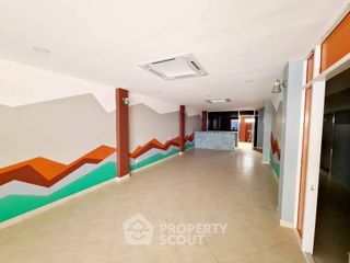 Casa adosada en venta de 1 habitaciones en Bang Lamung, Chonburi