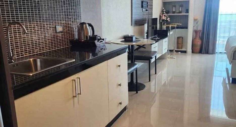 For sale 1 bed condo in Bang Saray, Pattaya